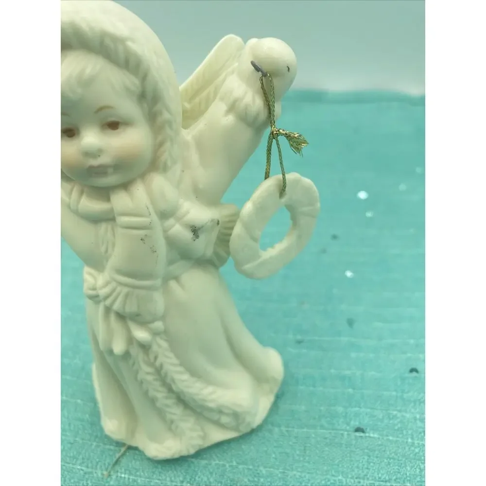 New Vintage Kirkland's Classic Holiday Traditions Ceramic Angle Ornament 5” Tal